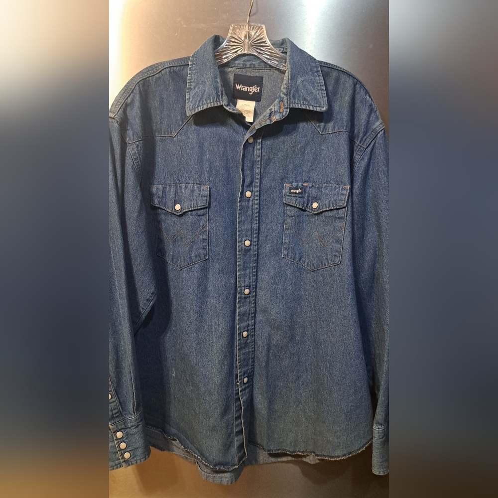 Vtg Wrangler Denim Shirt Pearl Snap Long Sleeve Western Cowboy Ranch Work XL